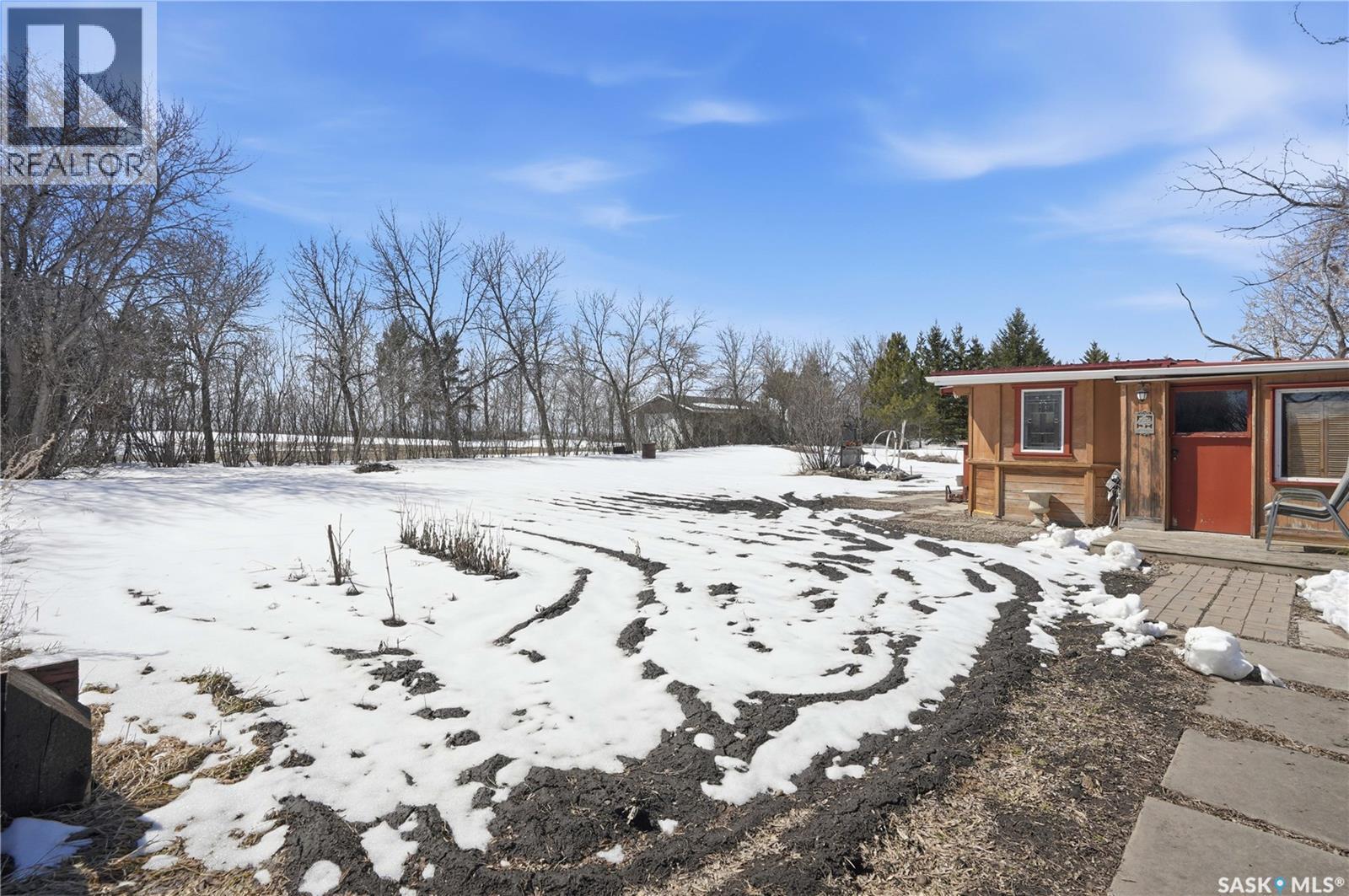 103 1St Street W, Hepburn, SK - Outdoor