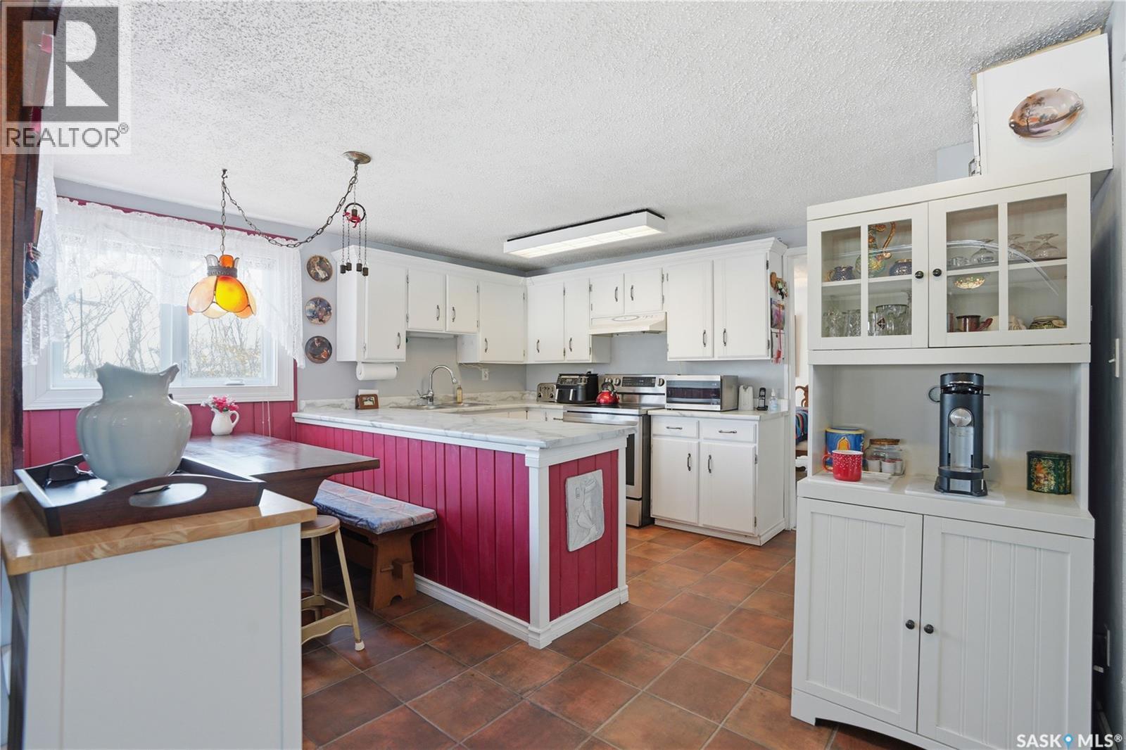 103 1St Street W, Hepburn, SK - Indoor Photo Showing Kitchen