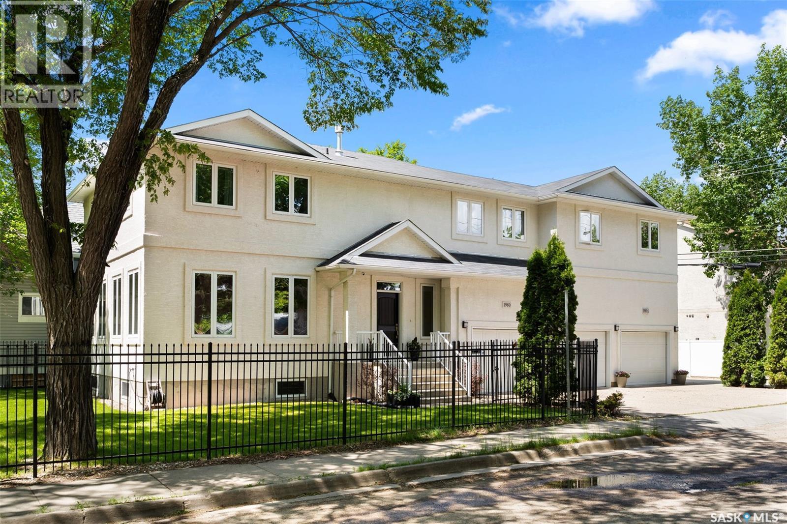 1980 Ottawa Street, Regina, SK - Outdoor With Deck Patio Veranda