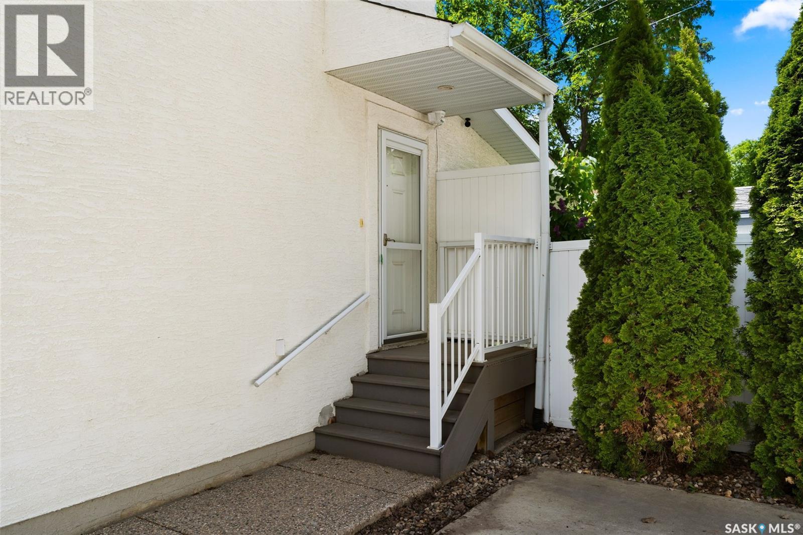 1980 Ottawa Street, Regina, SK - Outdoor
