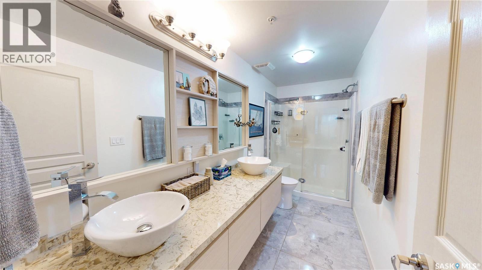 205 223 Evergreen Square, Saskatoon, SK - Indoor Photo Showing Bathroom