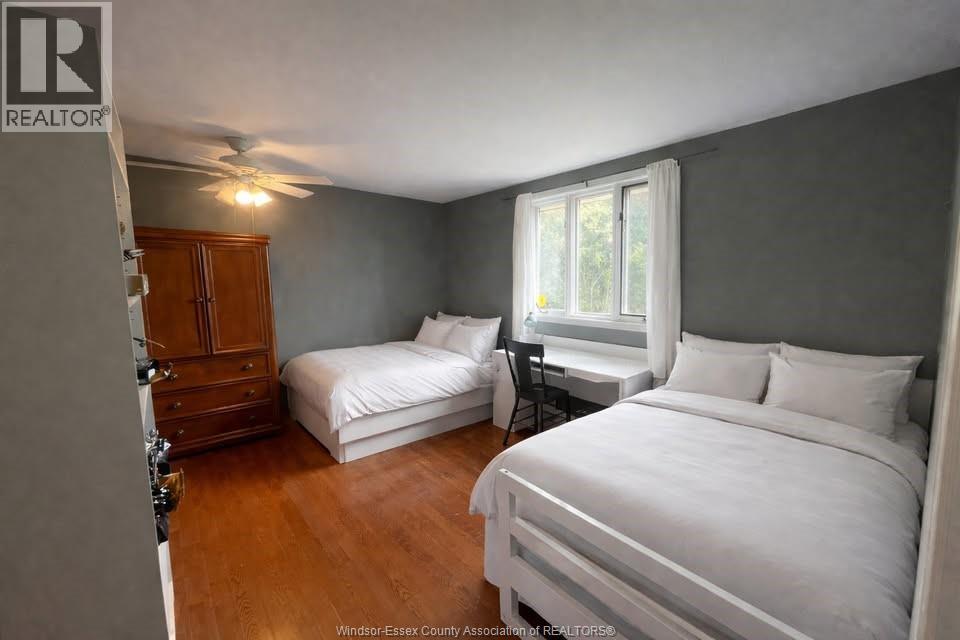 555 Jeffreybrook Drive, London, ON - Indoor Photo Showing Bedroom