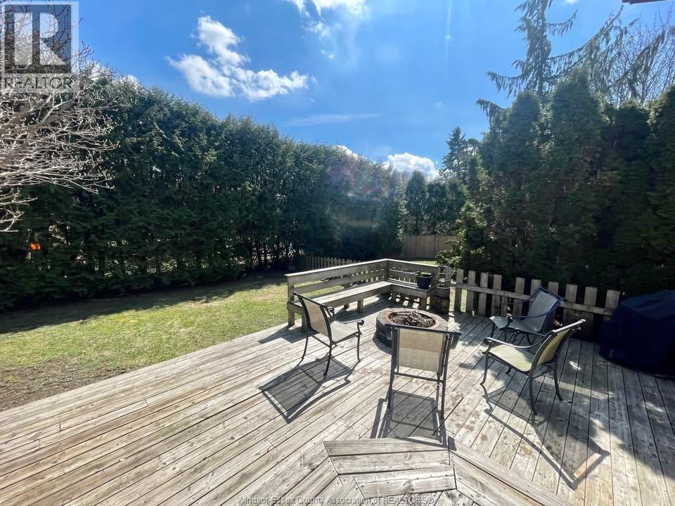 555 Jeffreybrook Drive, London, ON - Outdoor With Deck Patio Veranda