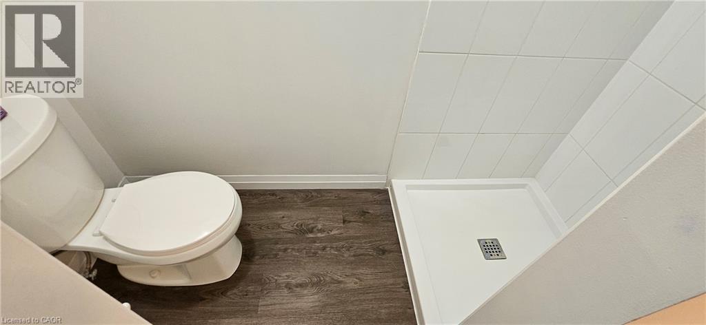 24 Morrison Road Unit# A3, Kitchener, ON - Indoor Photo Showing Bathroom