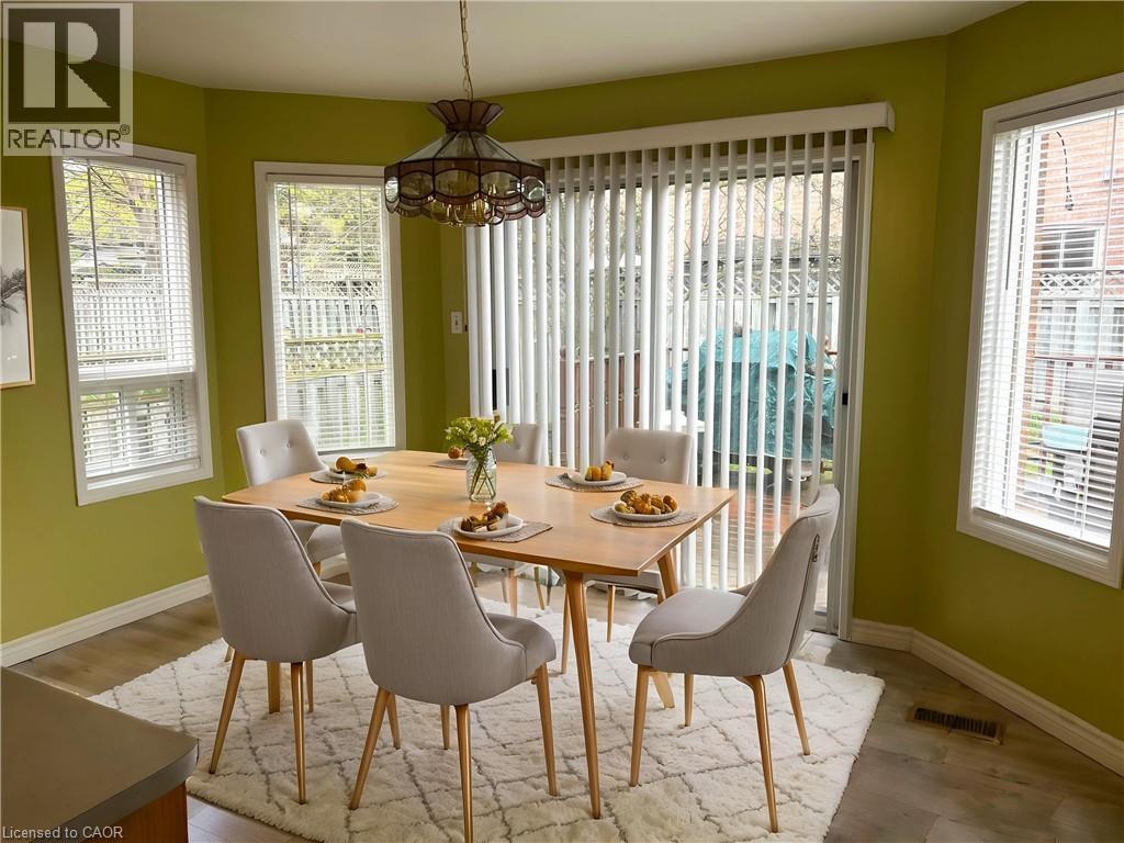 88 Chamberlin Drive Unit# Upper, Cambridge, ON - Indoor Photo Showing Dining Room