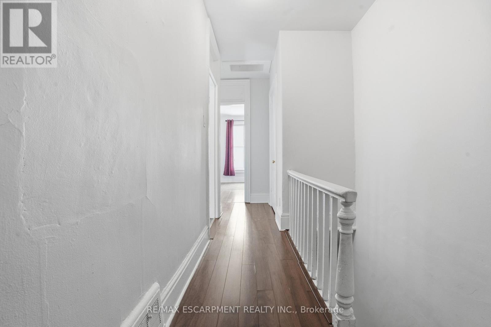 137 Market Street, Hamilton, ON - Indoor Photo Showing Other Room