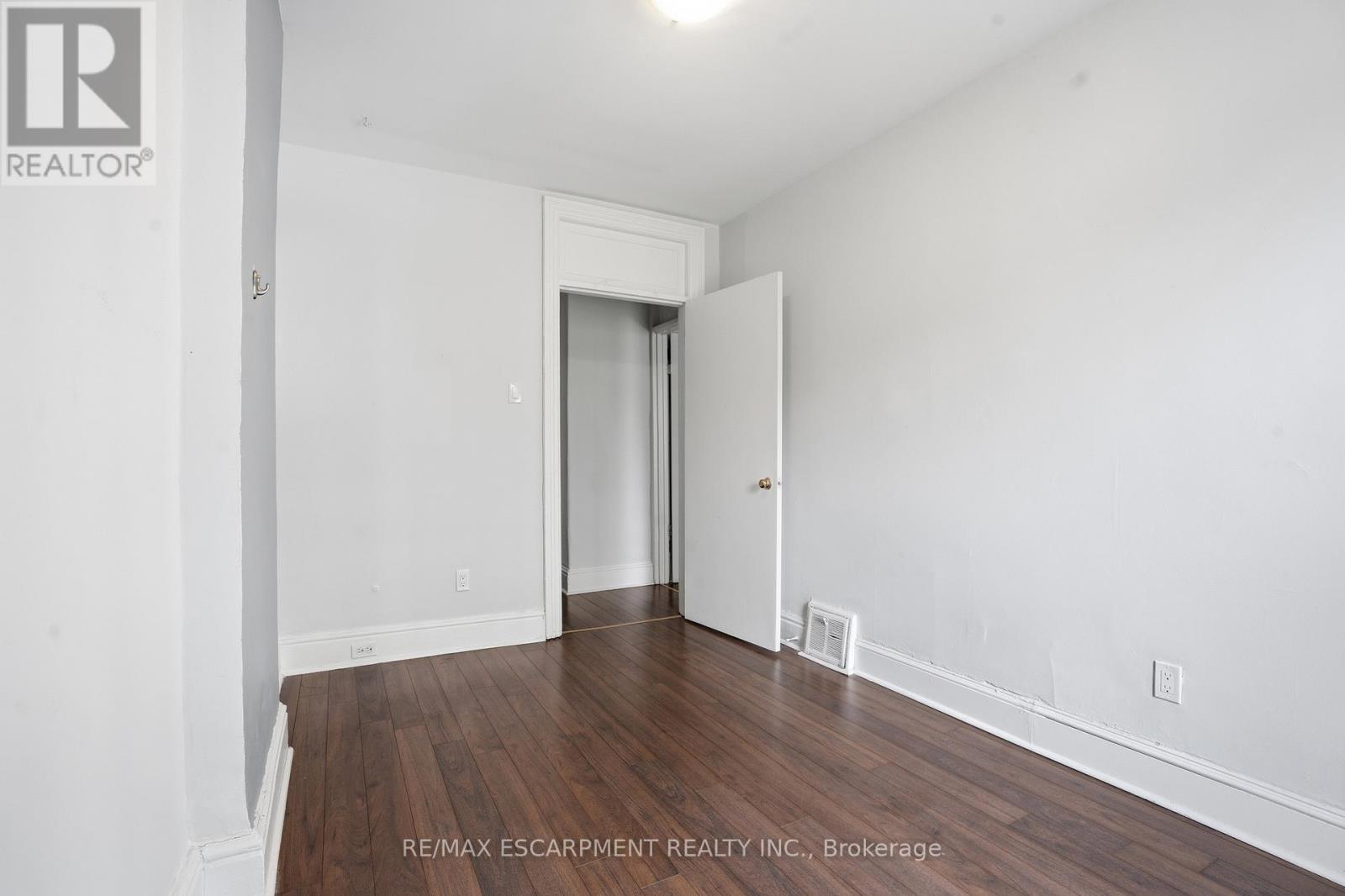 137 Market Street, Hamilton, ON - Indoor Photo Showing Other Room
