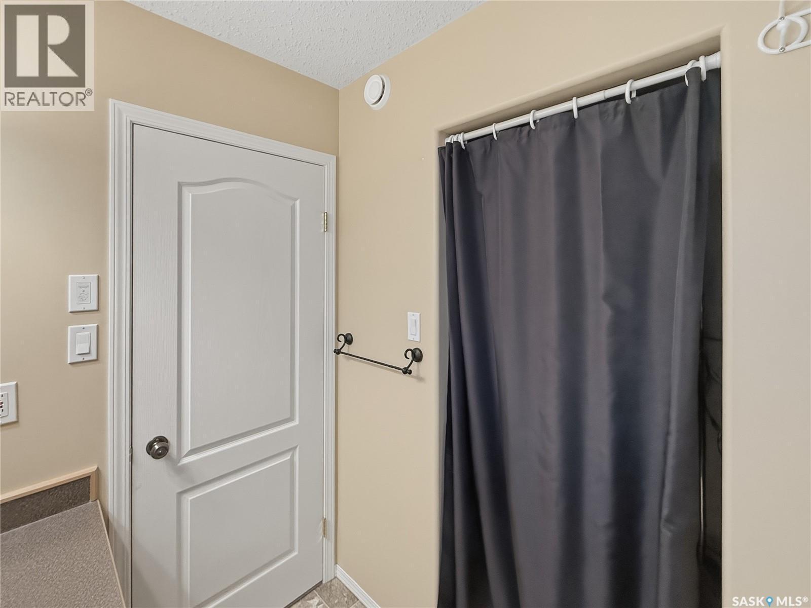 530 Palliser Drive, Swift Current, SK - Indoor