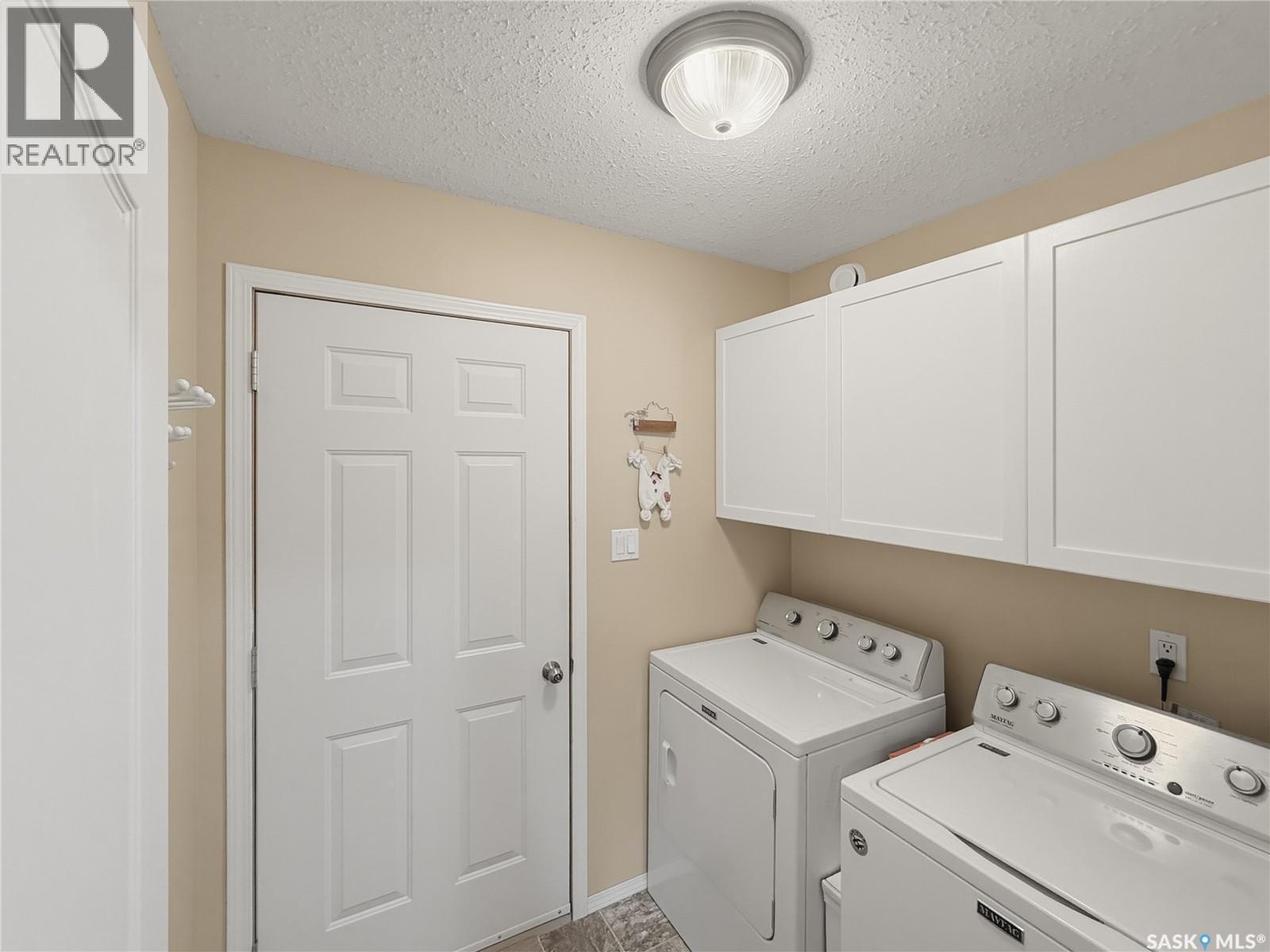 530 Palliser Drive, Swift Current, SK - Indoor Photo Showing Laundry Room