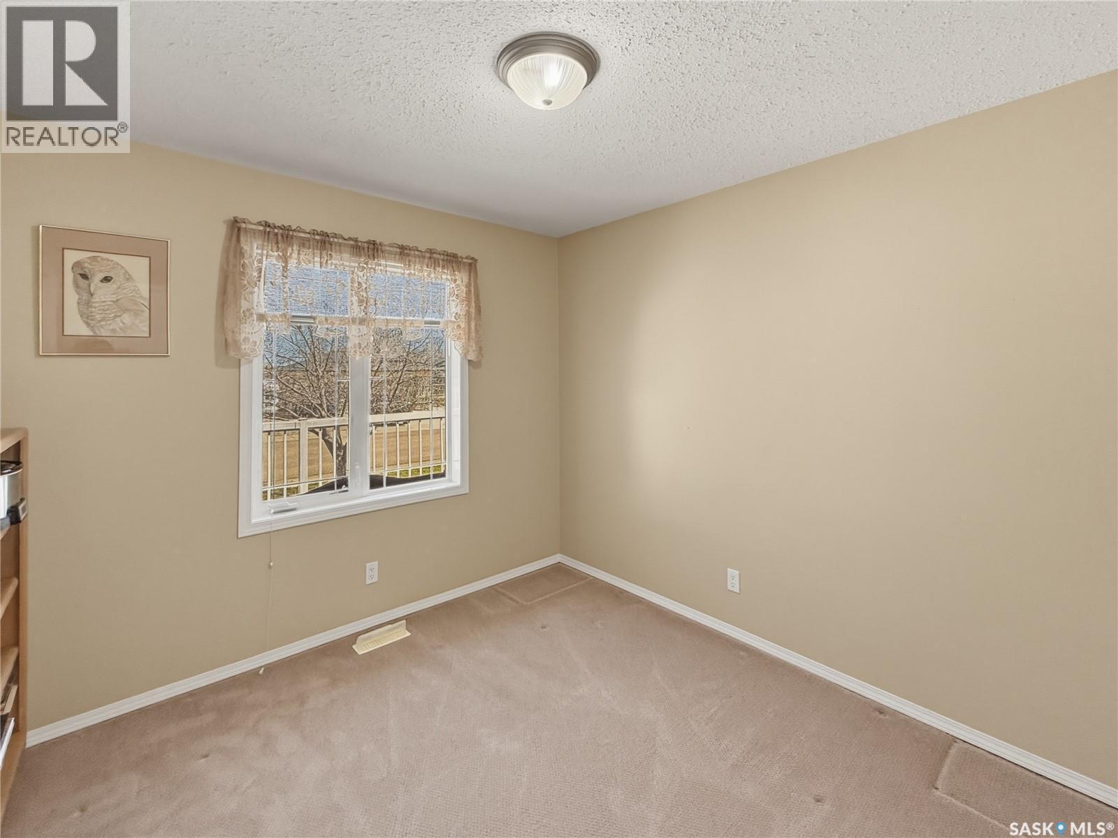 530 Palliser Drive, Swift Current, SK - Indoor Photo Showing Other Room