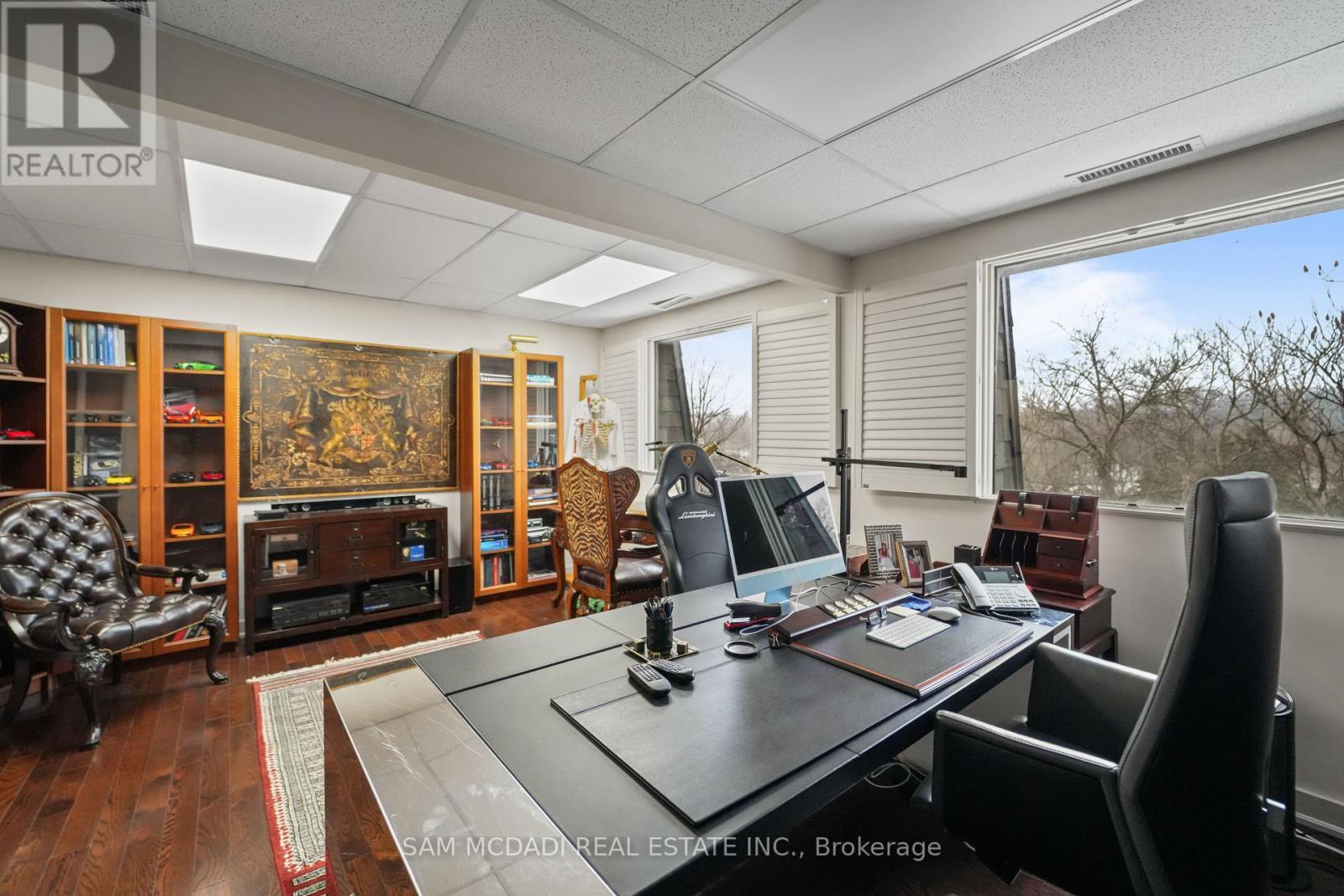 1645 Dundas Street W, Mississauga, ON