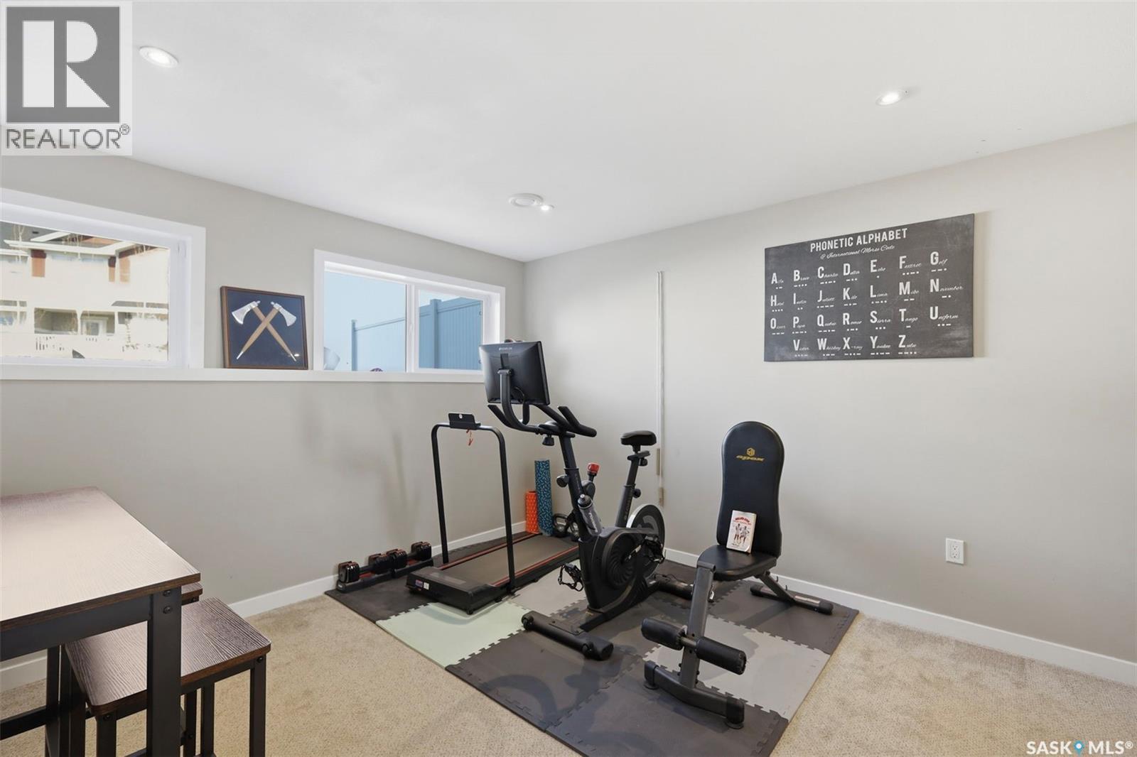 1047 Kolynchuk Crescent, Saskatoon, SK - Indoor Photo Showing Gym Room