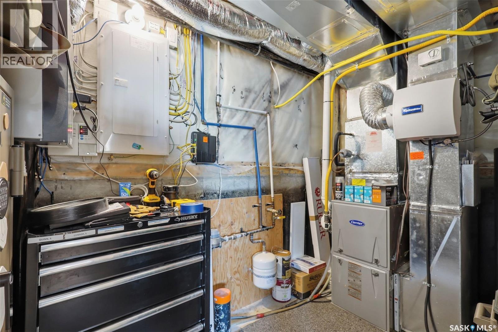 1047 Kolynchuk Crescent, Saskatoon, SK - Indoor Photo Showing Basement