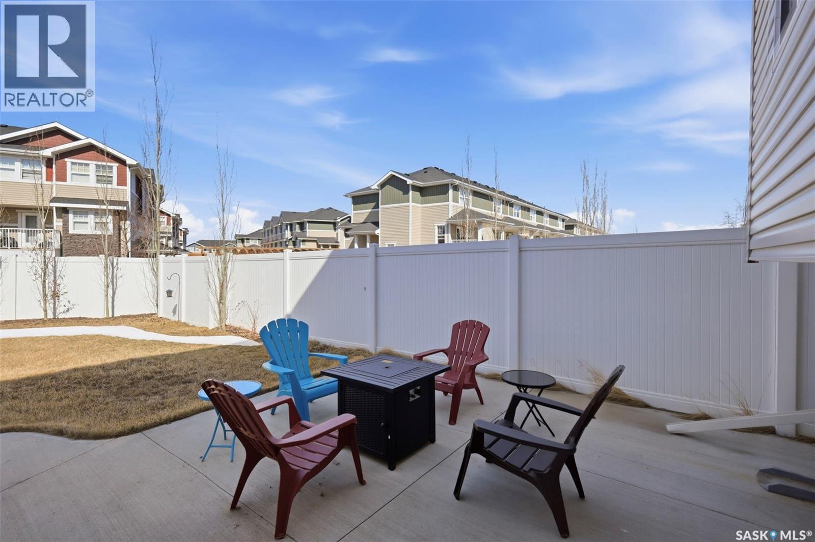 1047 Kolynchuk Crescent, Saskatoon, SK - Outdoor With Deck Patio Veranda