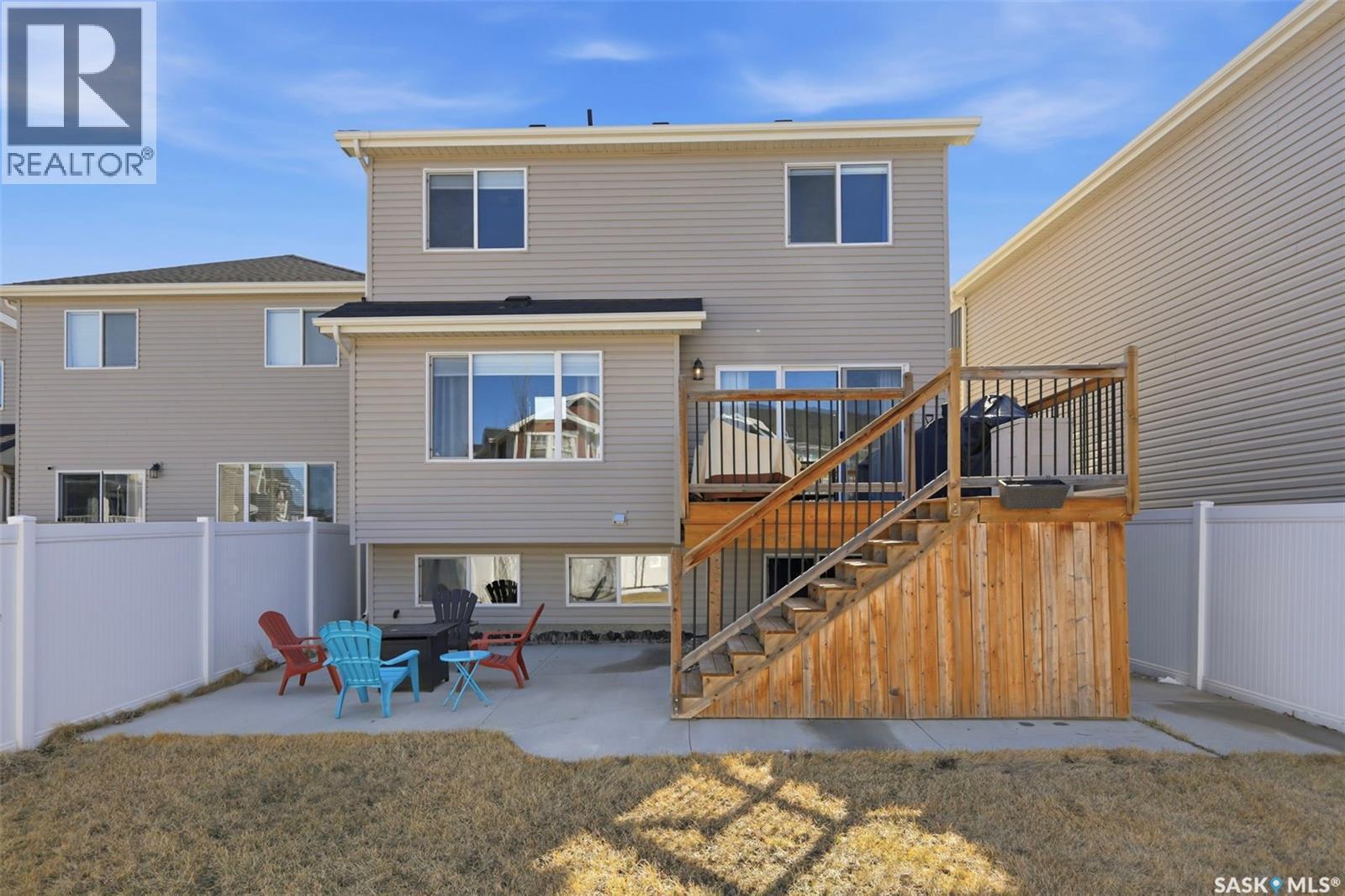 1047 Kolynchuk Crescent, Saskatoon, SK - Outdoor With Deck Patio Veranda With Exterior