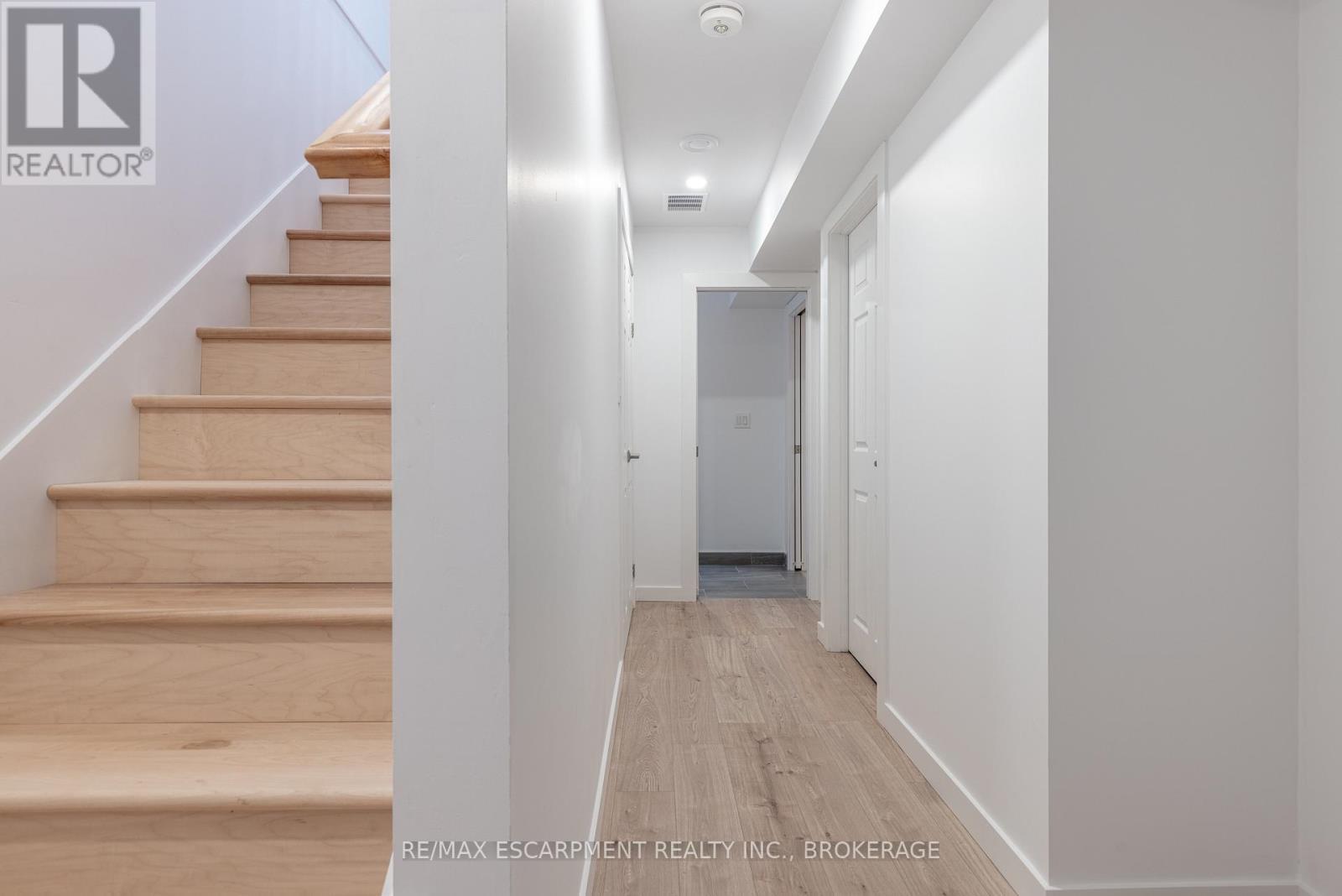 50 Fifth Street, Welland (Lincoln/Crowland), ON - Indoor Photo Showing Other Room