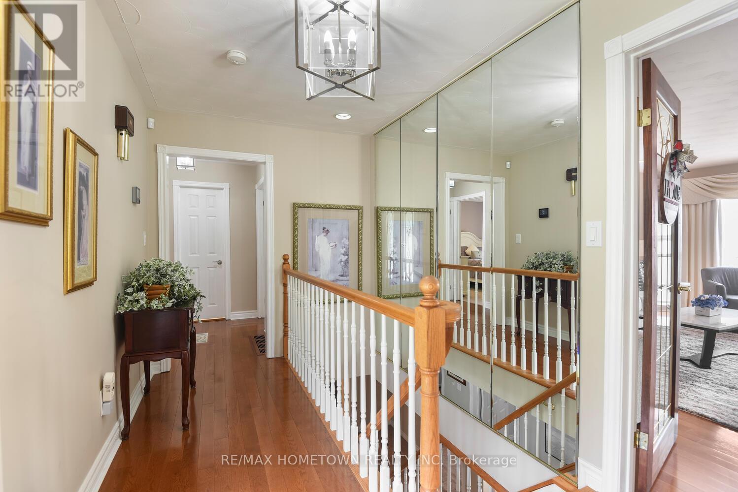 1111 Burnside Drive, Augusta, ON - Indoor Photo Showing Other Room