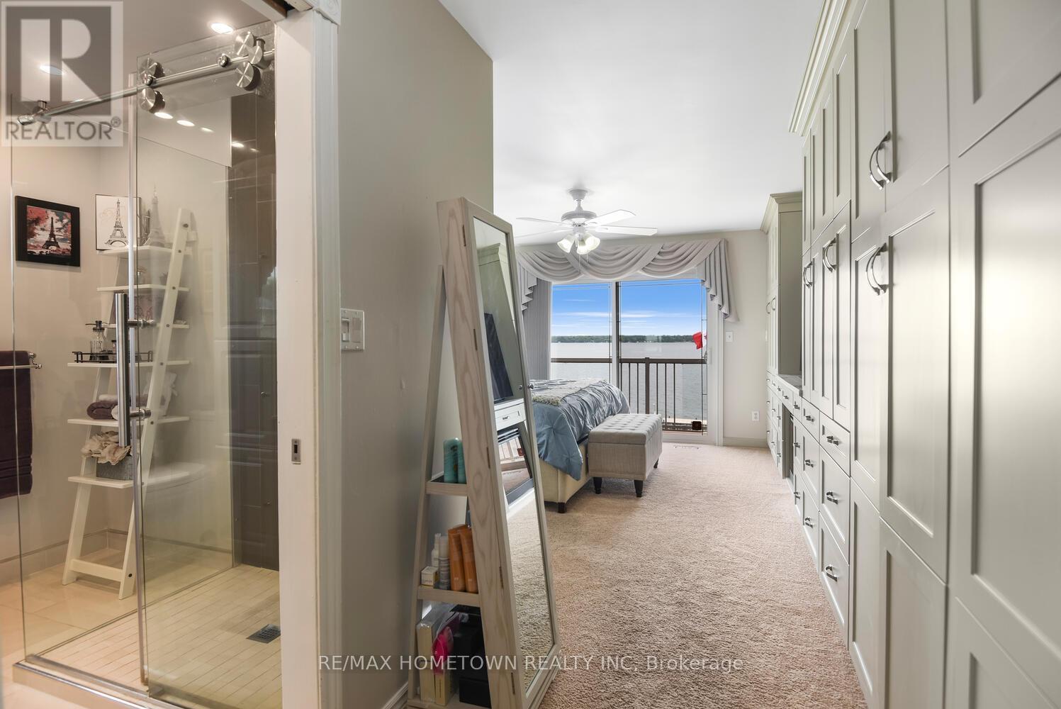 1111 Burnside Drive, Augusta, ON - Indoor Photo Showing Bathroom
