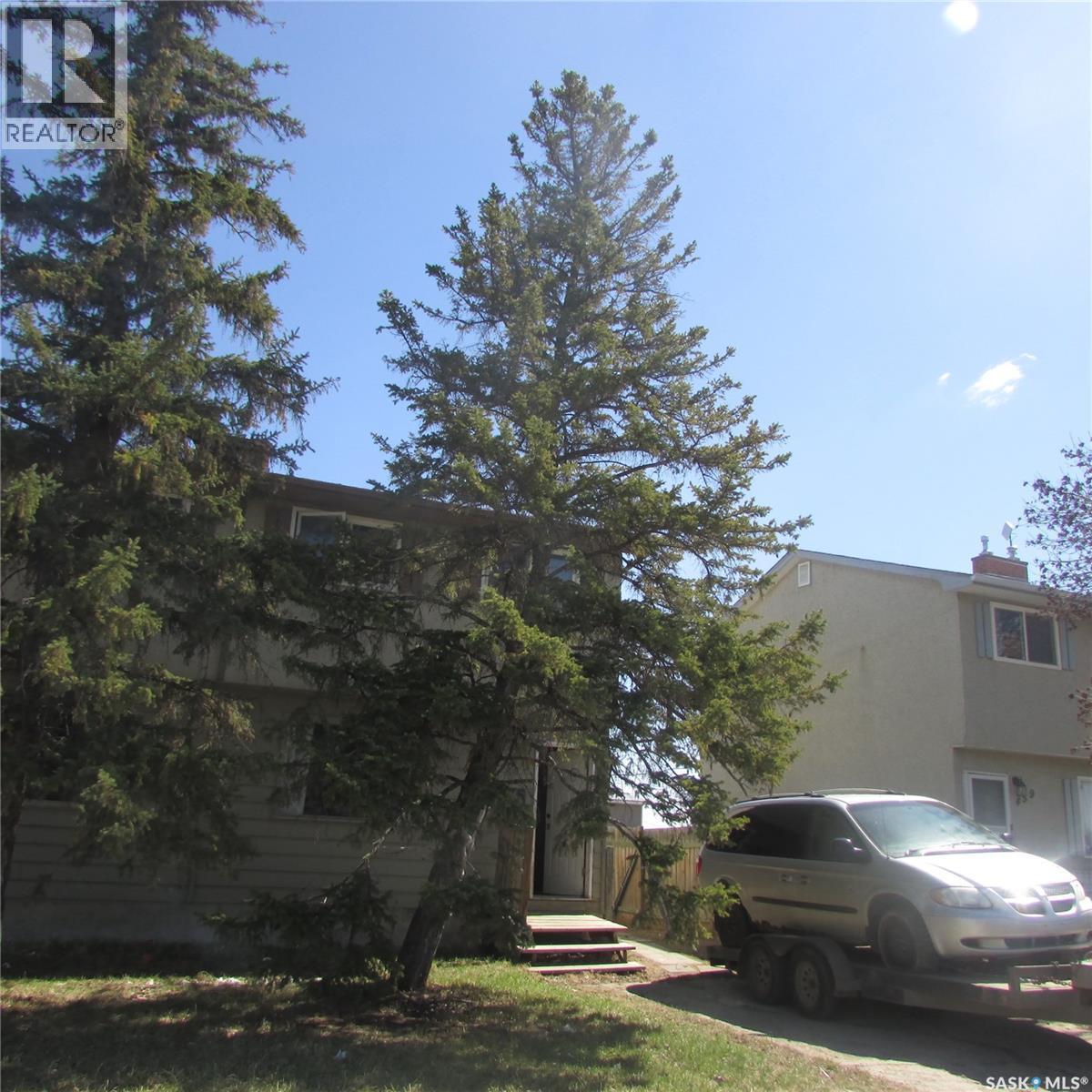 455 Mcintosh Street, Regina, SK - Outdoor