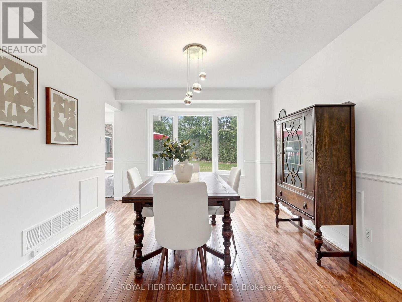 Dining room - 1237 Fieldstone Circle N, Pickering, ON - Indoor Photo Showing Dining Room