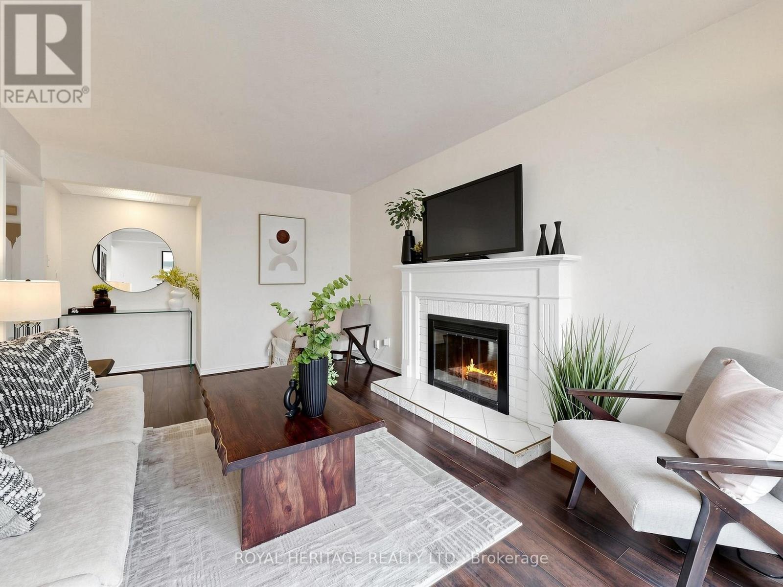 1237 Fieldstone Circle N, Pickering, ON - Indoor Photo Showing Living Room With Fireplace