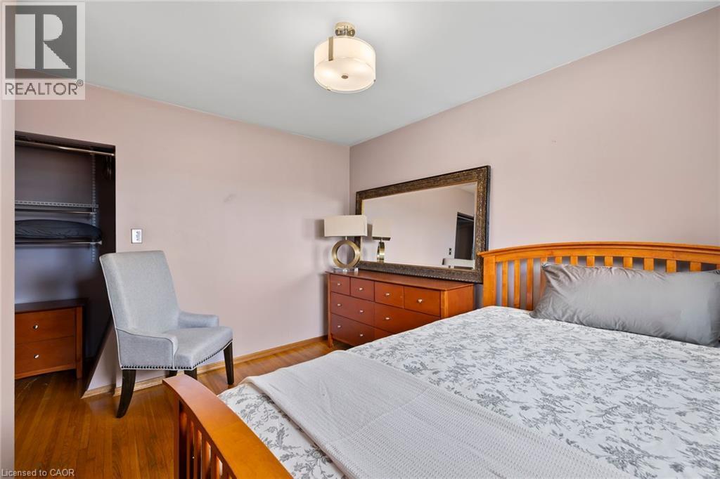 42 Atwater Crescent, Hamilton, ON