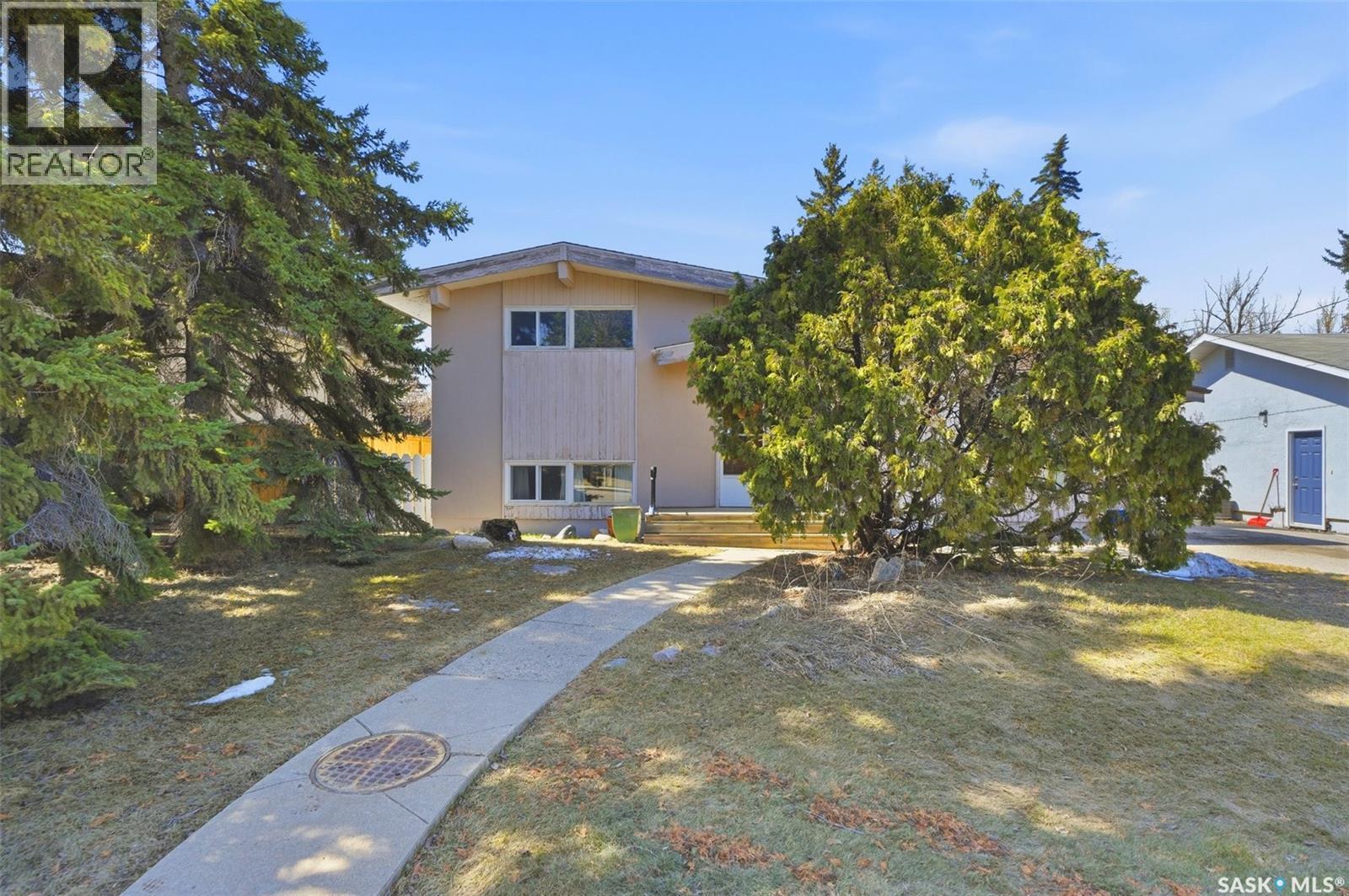 706 Arlington Avenue, Saskatoon, SK - Outdoor