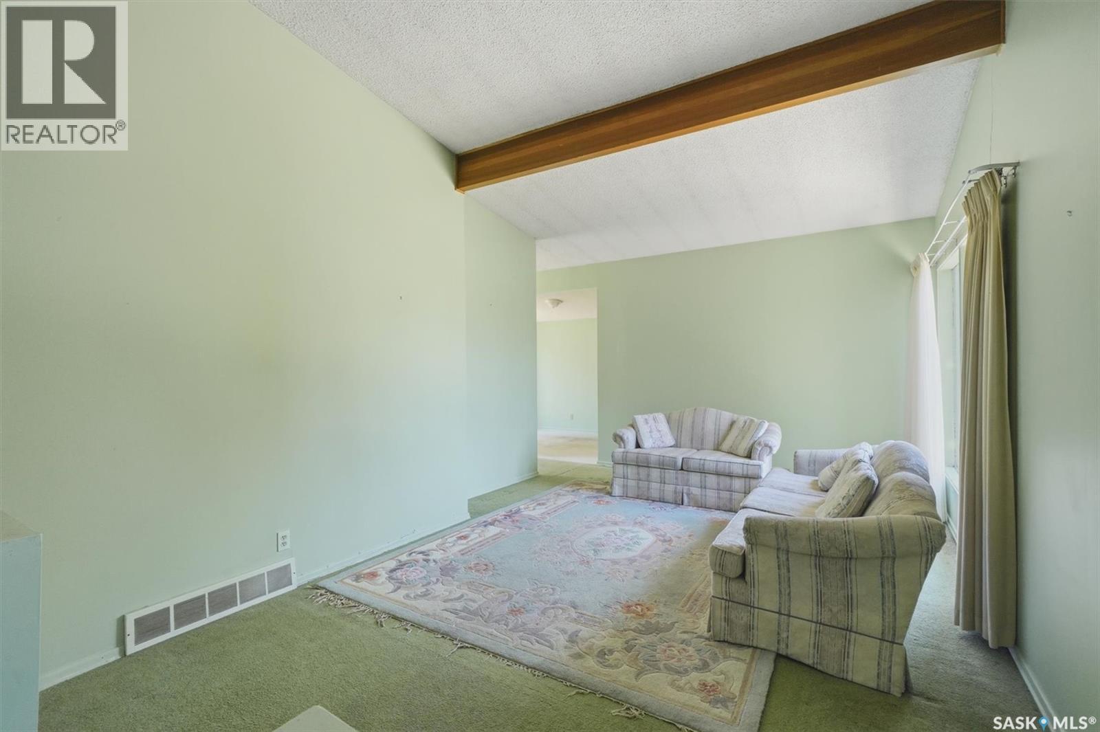 706 Arlington Avenue, Saskatoon, SK - Indoor Photo Showing Other Room
