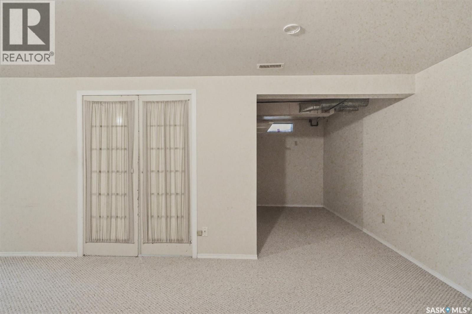 706 Arlington Avenue, Saskatoon, SK - Indoor Photo Showing Other Room