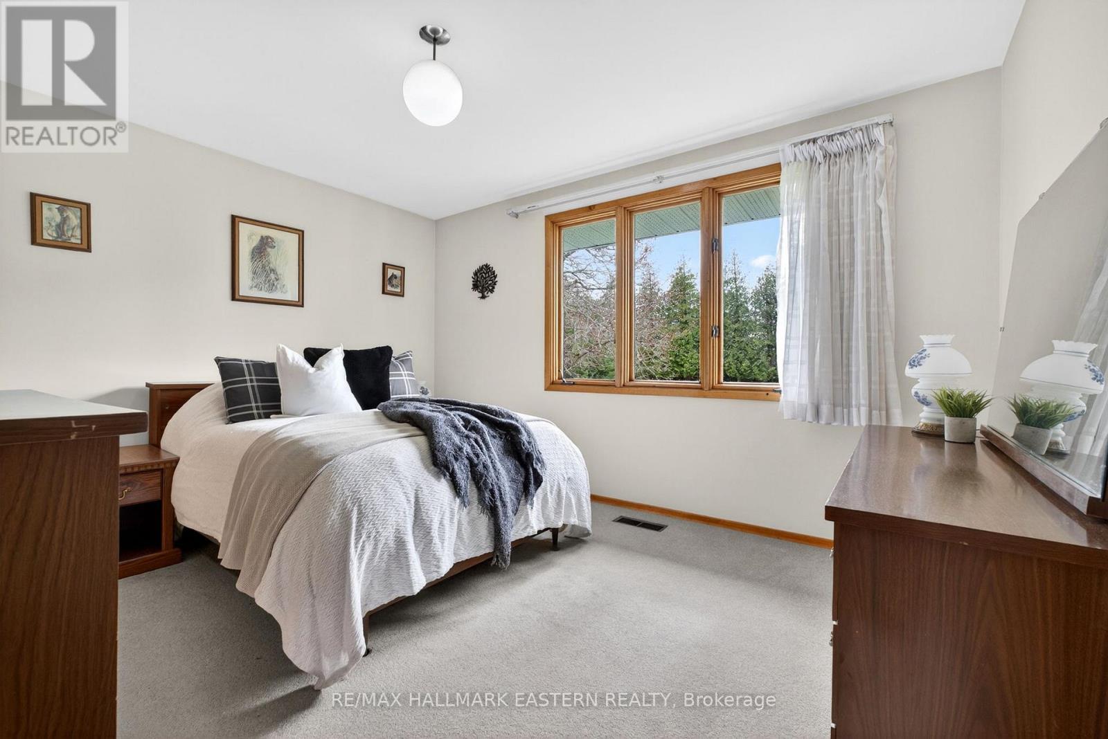 147 Second Line, Douro-Dummer, ON - Indoor Photo Showing Bedroom