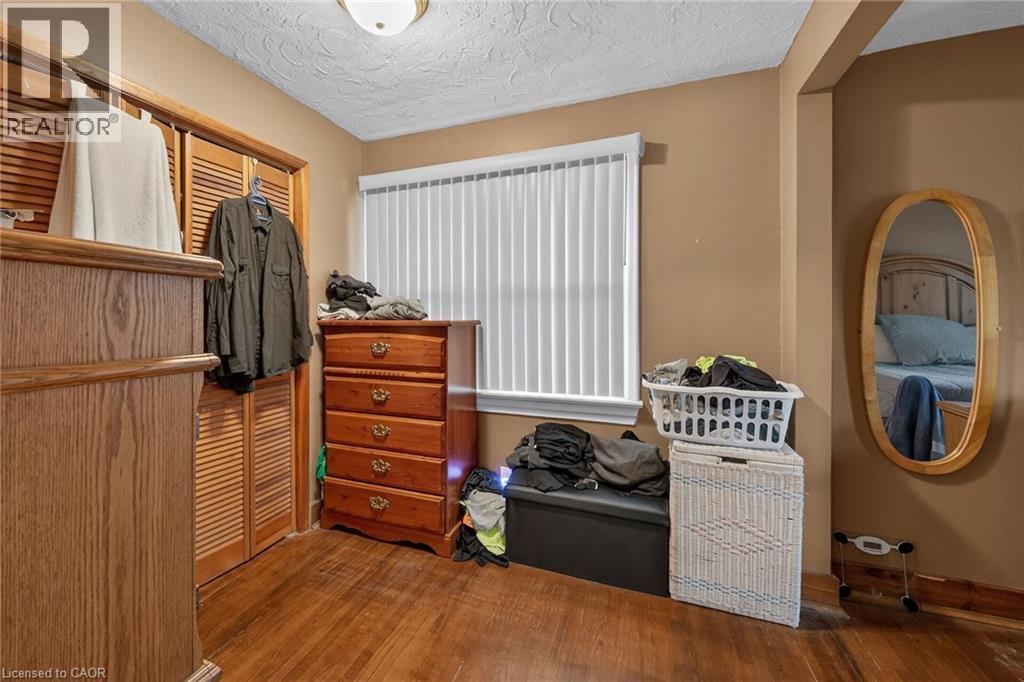 186 Seneca Avenue, Hamilton, ON - Indoor