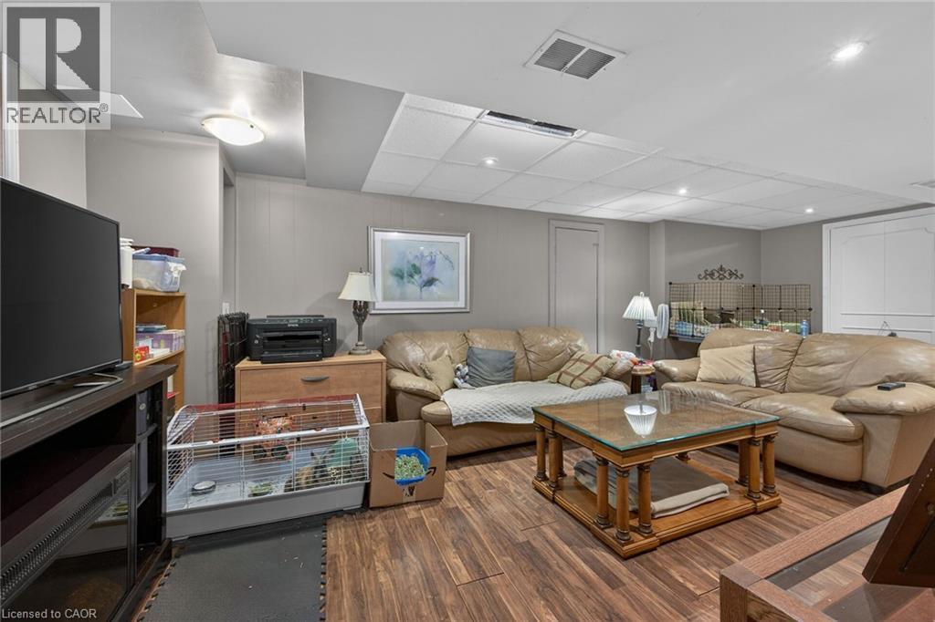 186 Seneca Avenue, Hamilton, ON - Indoor