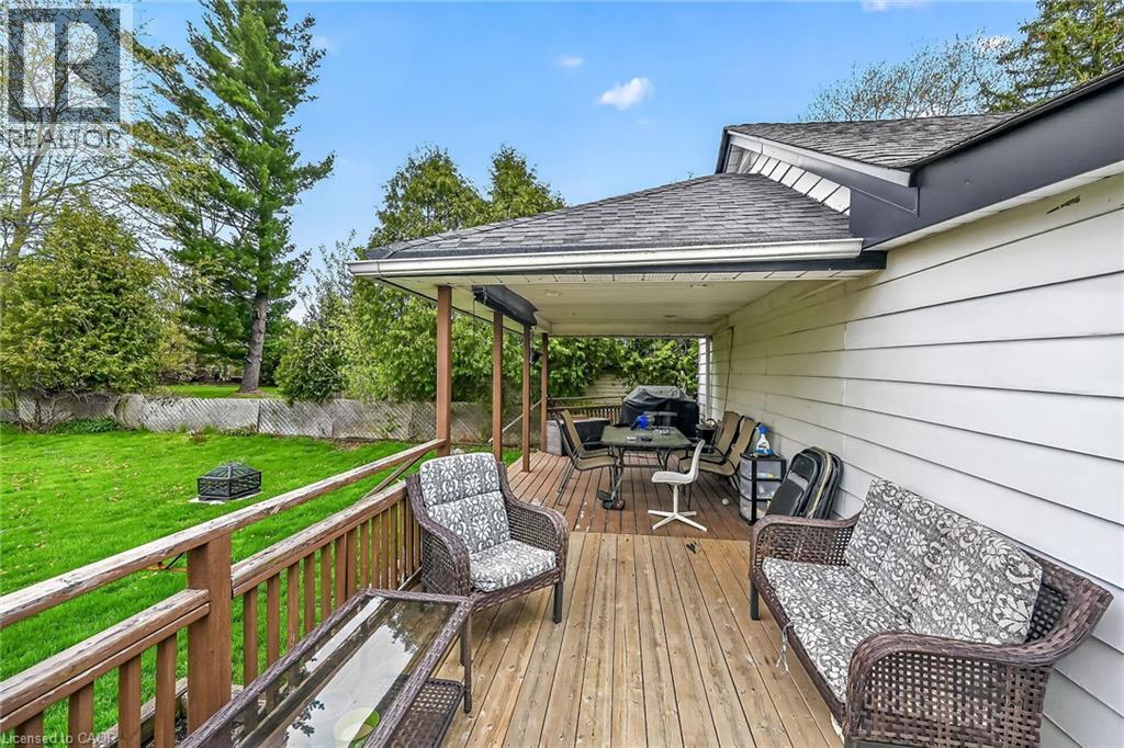 186 Seneca Avenue, Hamilton, ON - Outdoor With Deck Patio Veranda With Exterior