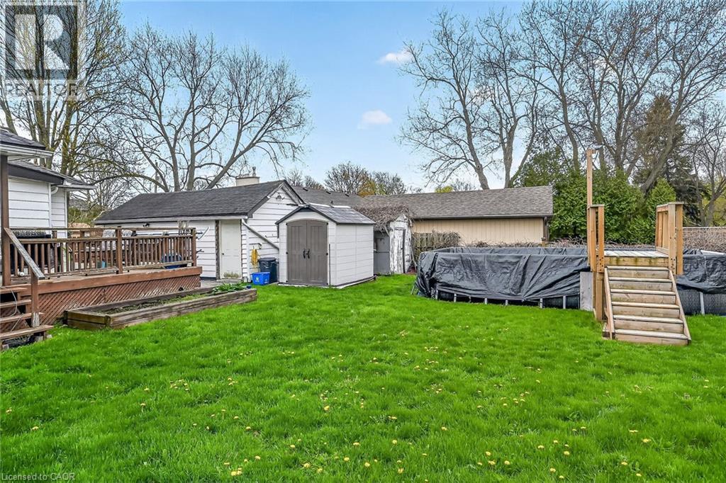 186 Seneca Avenue, Hamilton, ON - Outdoor With Deck Patio Veranda