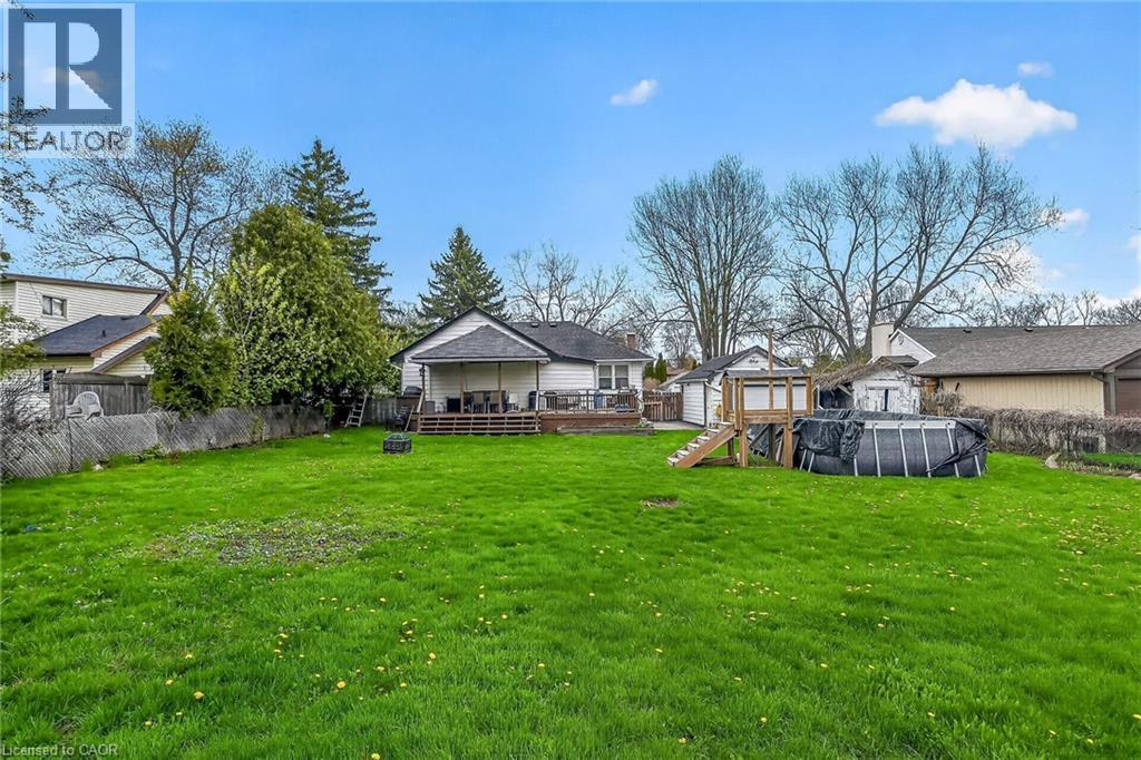 186 Seneca Avenue, Hamilton, ON - Outdoor With Backyard
