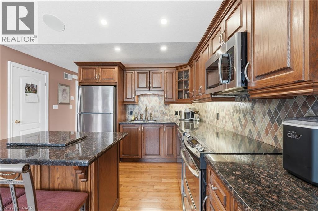44 Selkirk Avenue, Hamilton, ON - Indoor Photo Showing Kitchen With Stainless Steel Kitchen