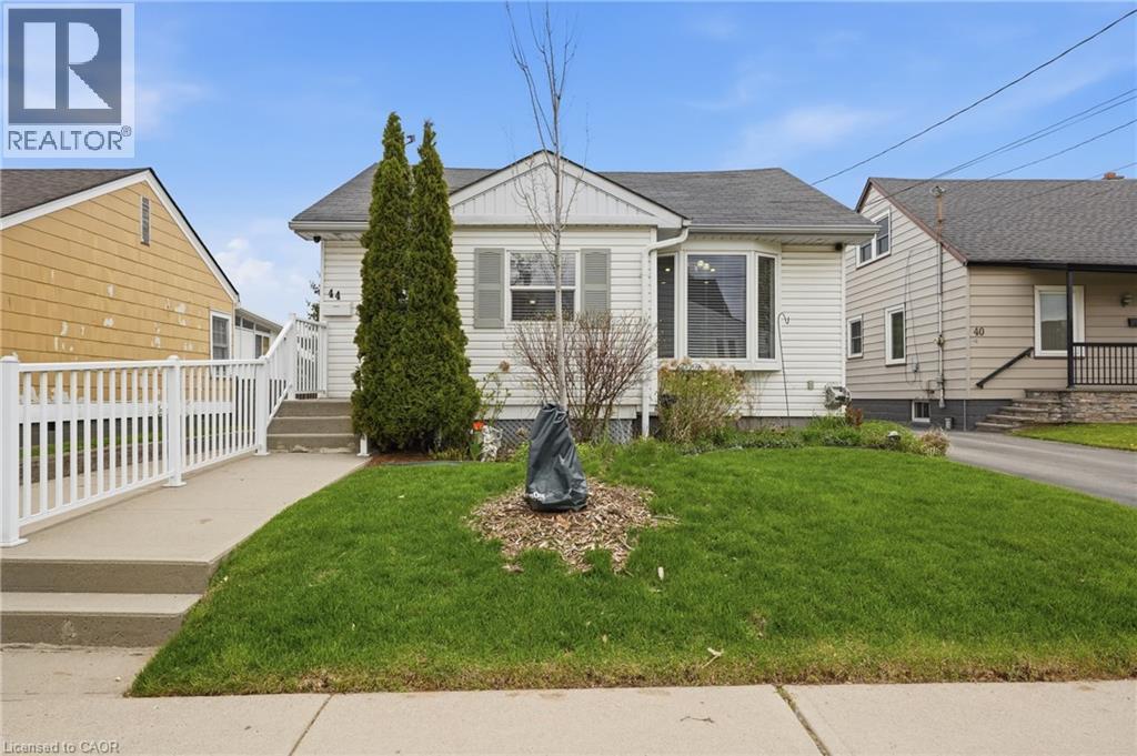 44 Selkirk Avenue, Hamilton, ON - Outdoor