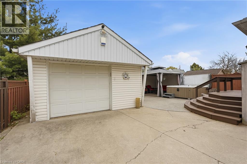 44 Selkirk Avenue, Hamilton, ON - Outdoor With Exterior