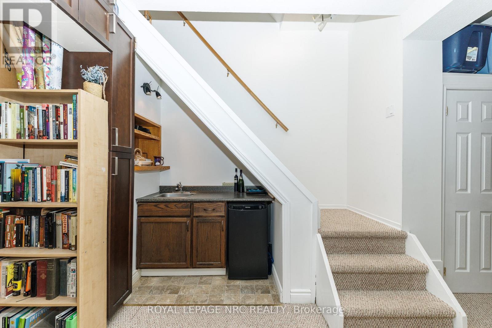 64 - 77 Linwell Road, St. Catharines (Lakeport), ON - Indoor Photo Showing Other Room