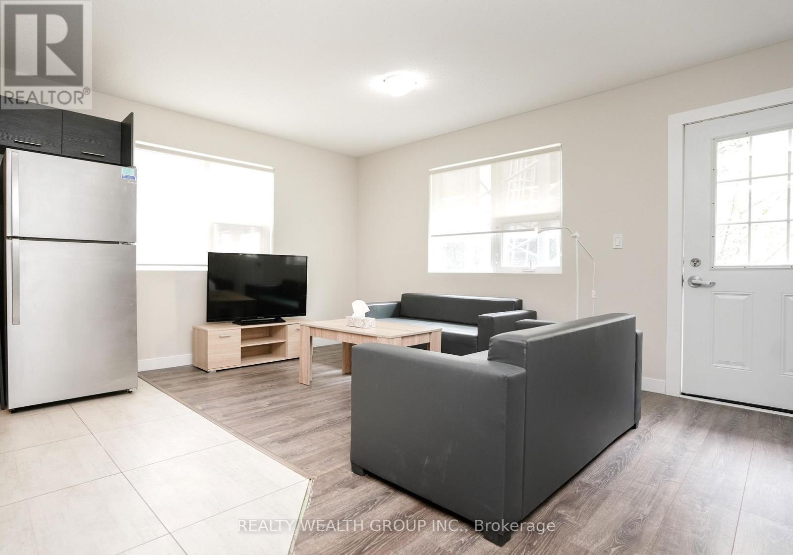 113 - 288 Albert Street, Waterloo, ON - Indoor