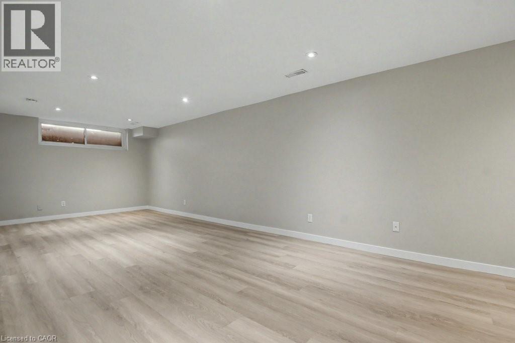 104 Ralgreen Crescent, Kitchener, ON - Indoor Photo Showing Other Room