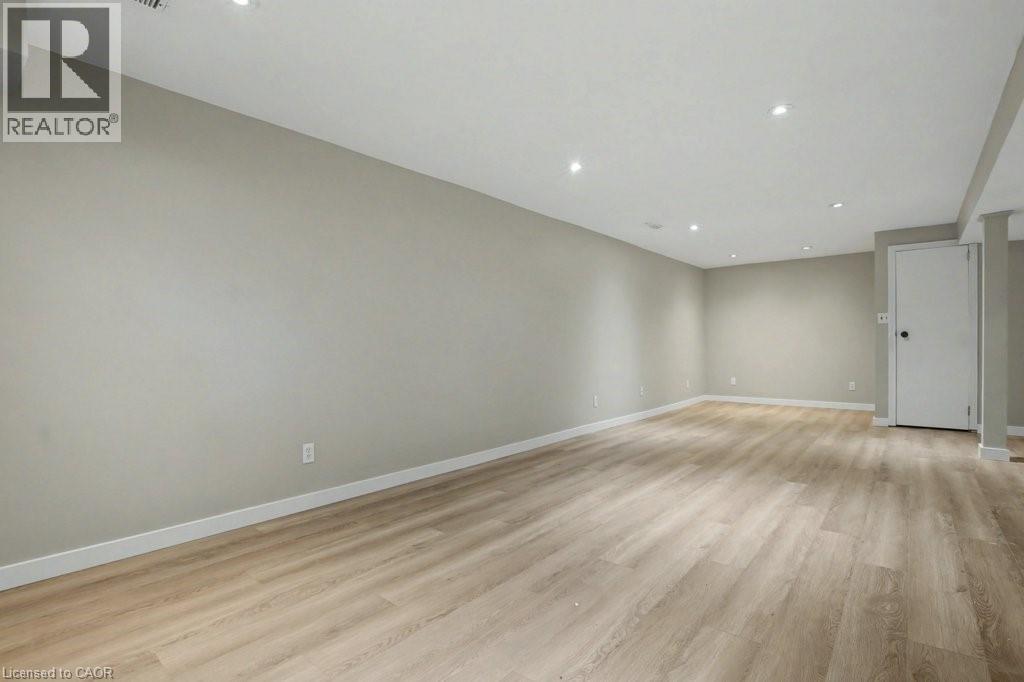 104 Ralgreen Crescent, Kitchener, ON - Indoor Photo Showing Other Room