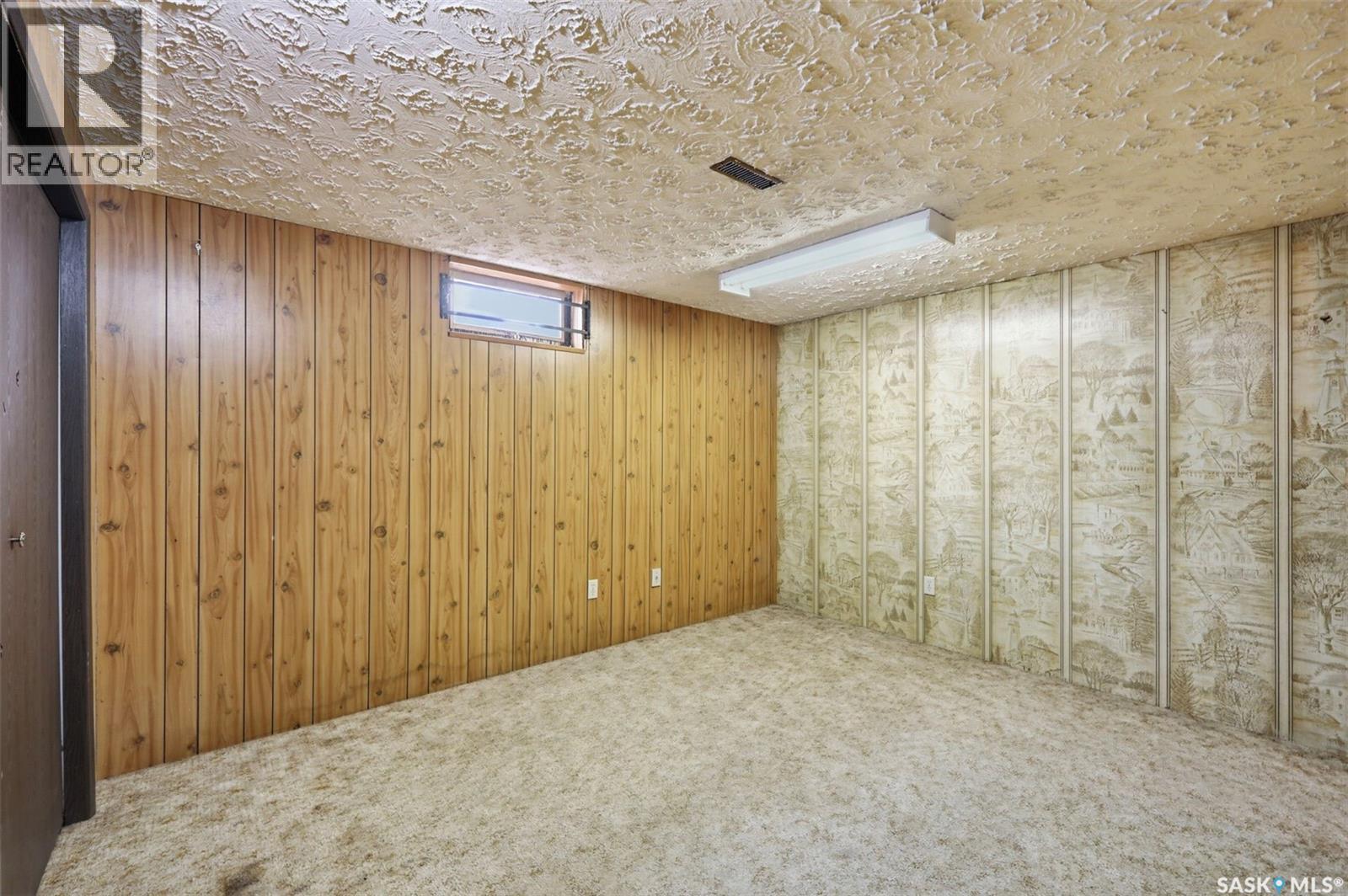 142 Heise Crescent, Saskatoon, SK - Indoor Photo Showing Basement