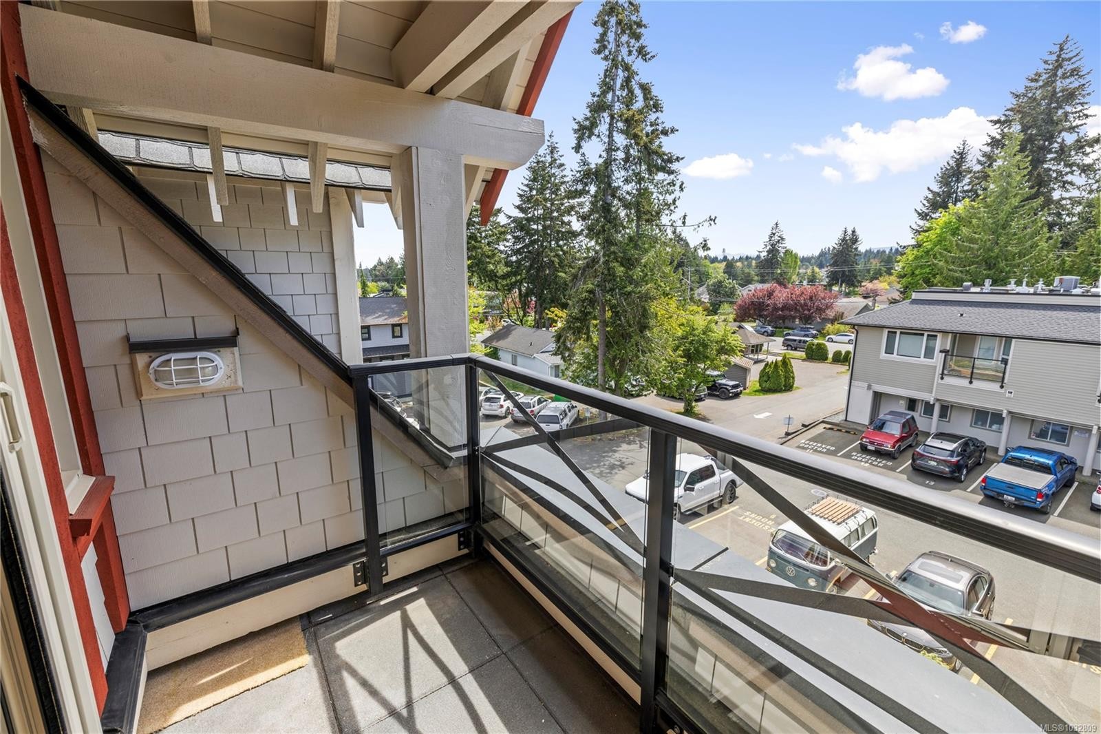 307-222 Second Ave West, Qualicum Beach, BC - Outdoor With Exterior
