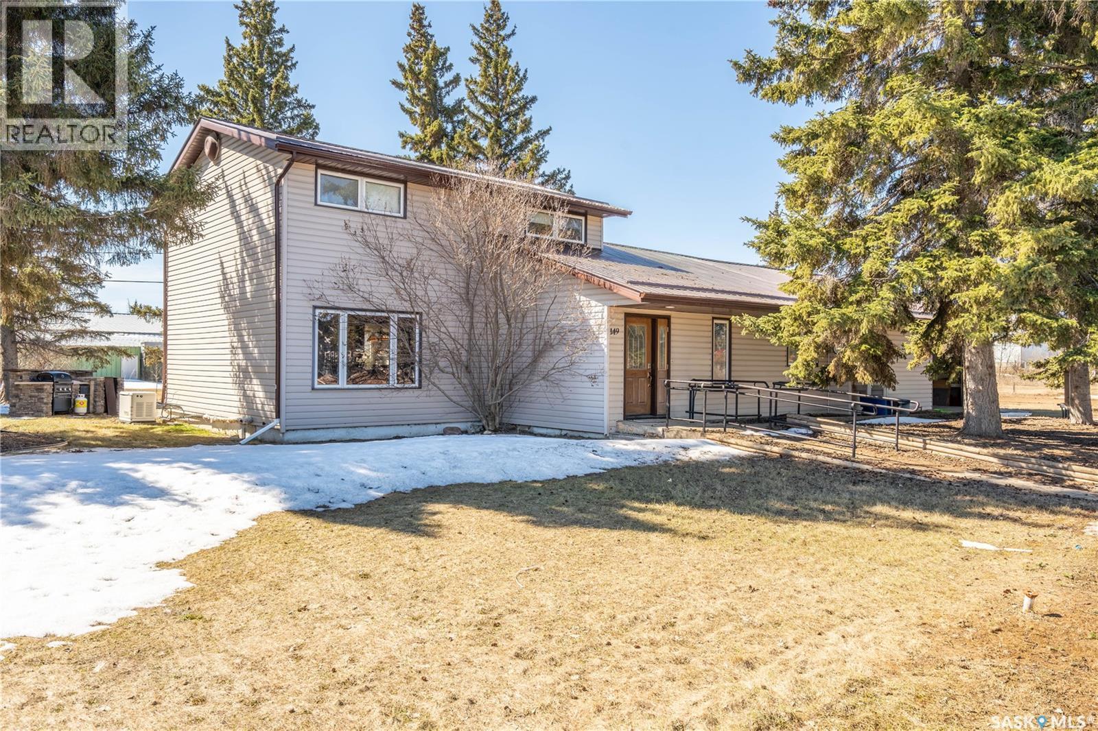 149 2Nd Avenue S, Pierceland, SK - Outdoor