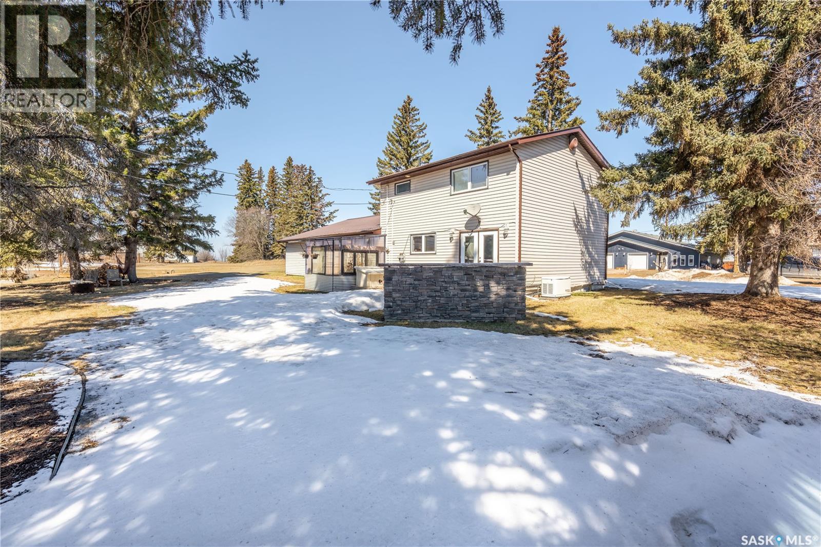 149 2Nd Avenue S, Pierceland, SK - Outdoor