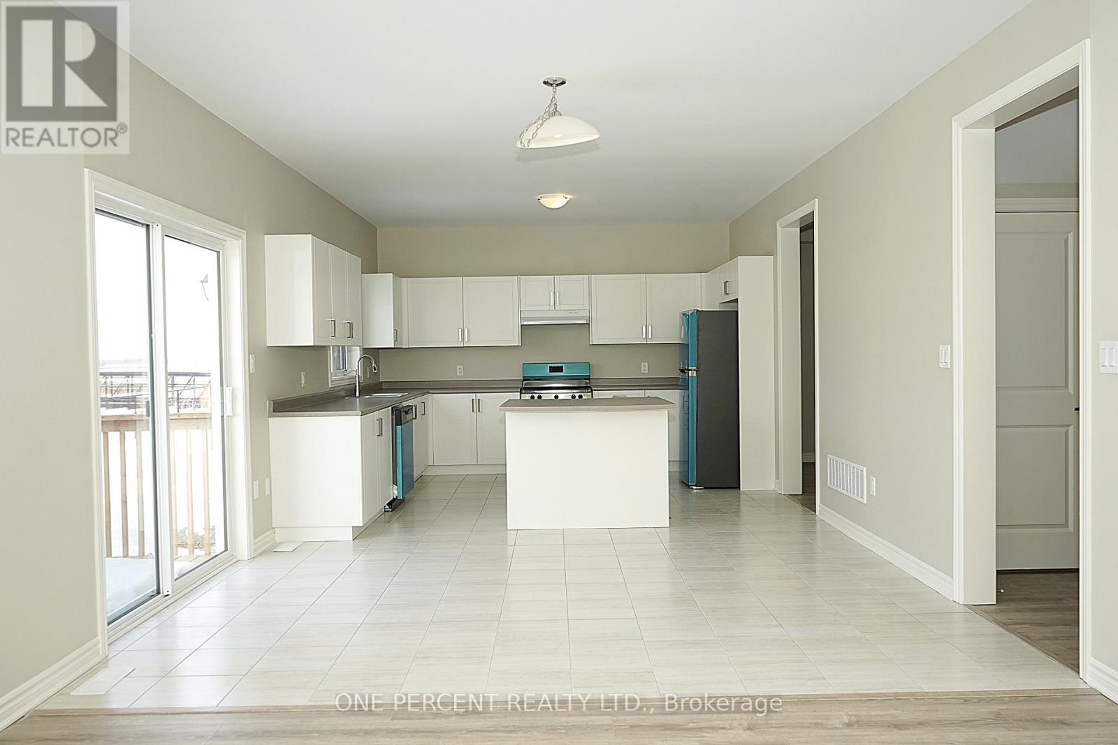 Kitchen - 262 Springfield Crescent, Clearview (Stayner), ON - Indoor Photo Showing Kitchen