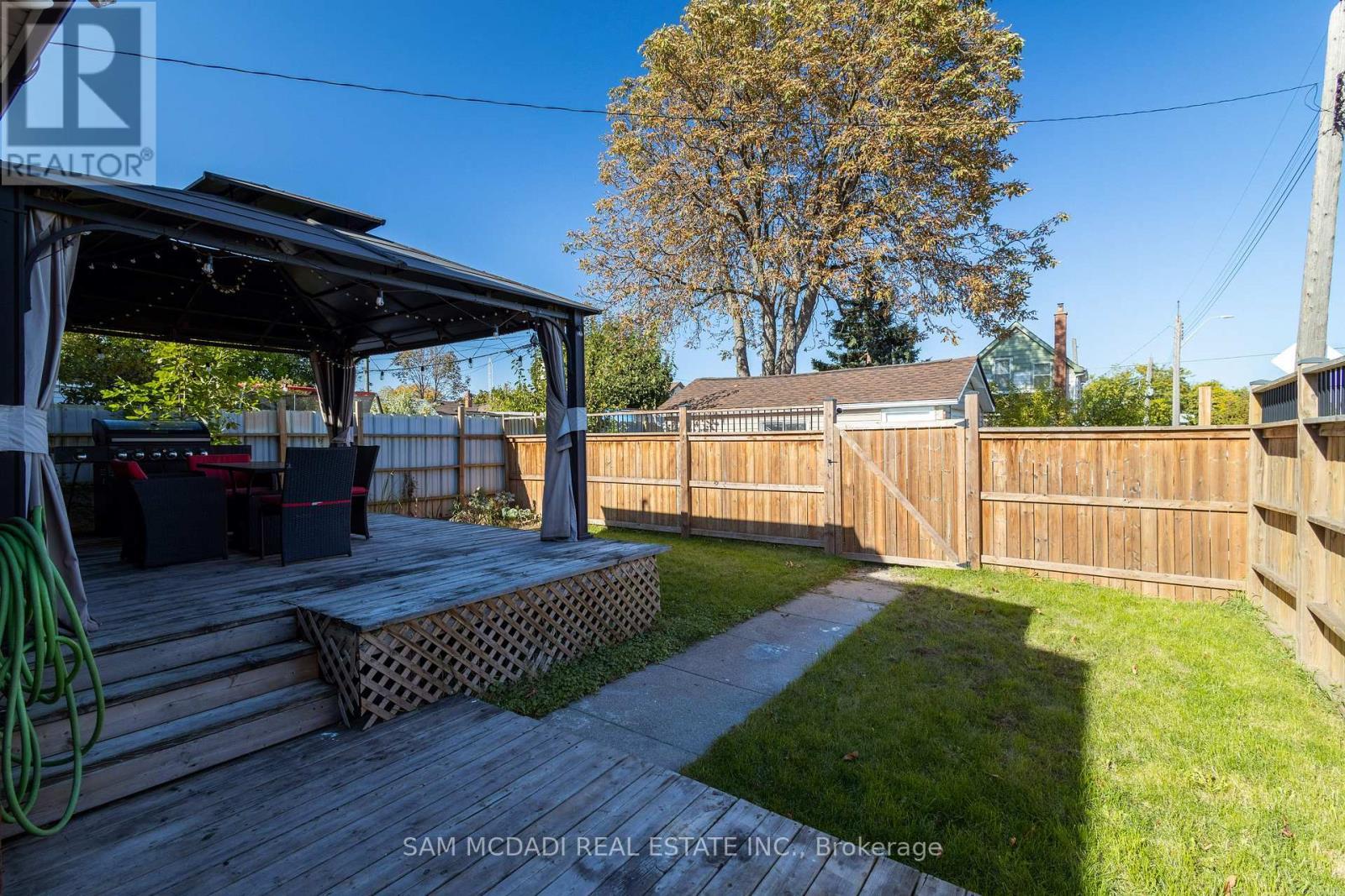 55 Allan Avenue, Hamilton, ON - Outdoor With Deck Patio Veranda