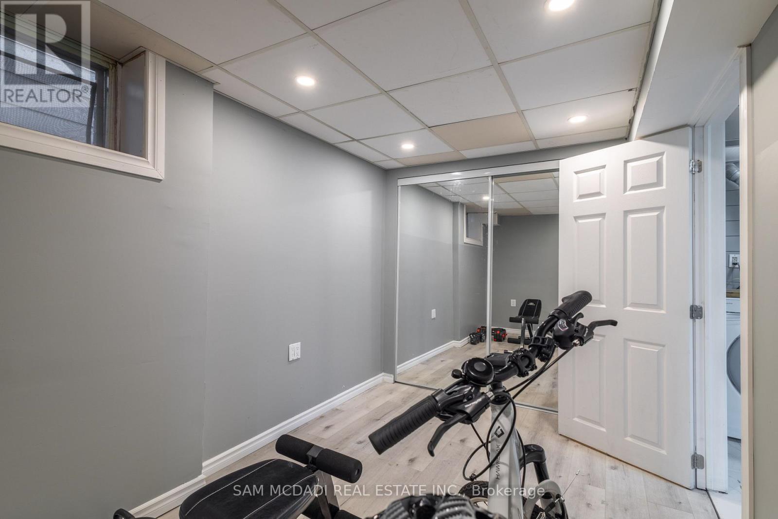 55 Allan Avenue, Hamilton, ON - Indoor