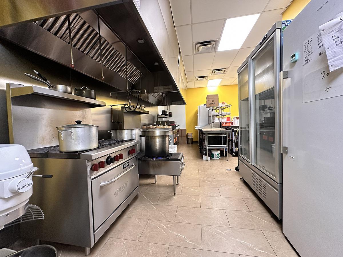7133 Winterburn Rd Nw, Edmonton, AB